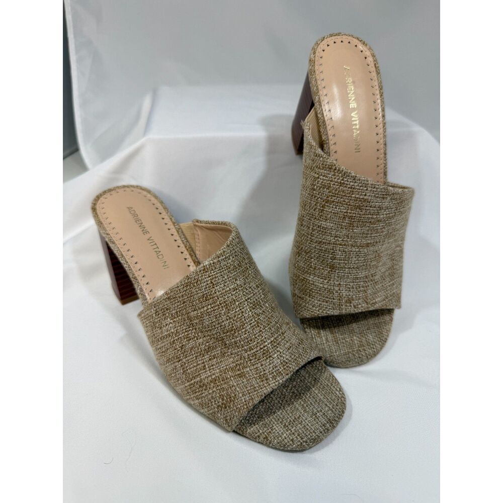 Adrienne Vittadini 7.5 Woven Raffia Mule Sandals Chunky Block Heel Natural
